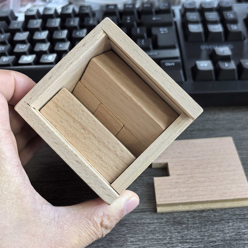 Magiczne IQ - Układanka z blok – Woodworking Game recenzja i cena