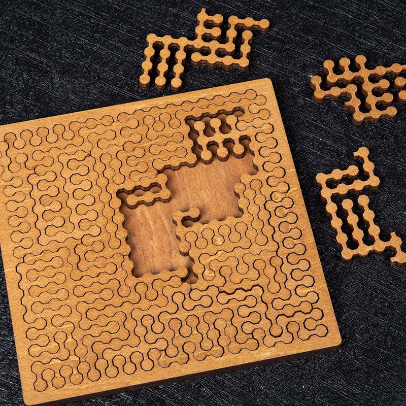 Niemożliwe drewniane puzzle IQ – Woodworking Game recenzja i cena