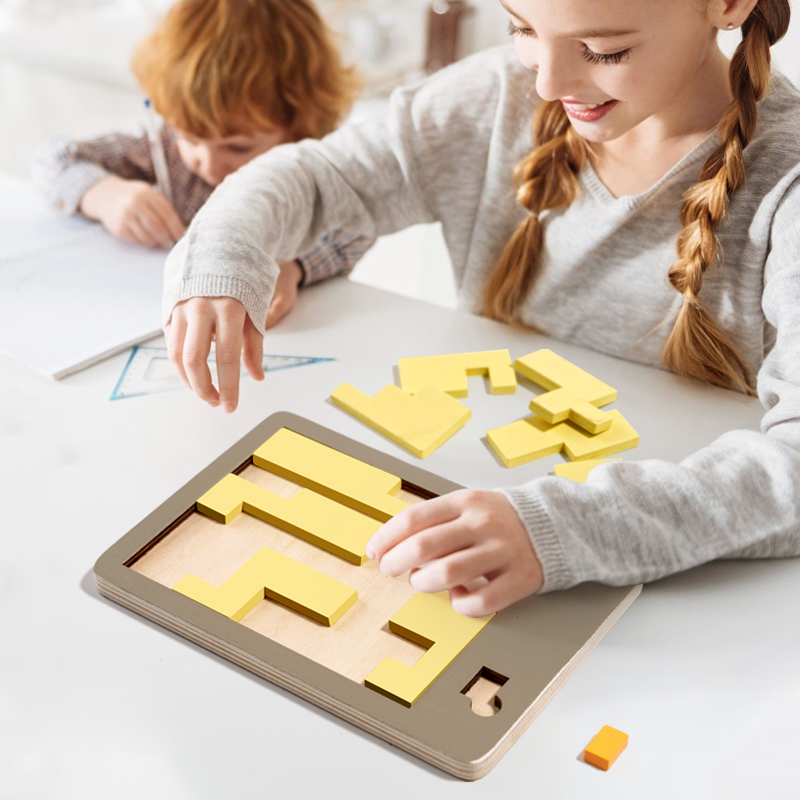 Drewniane puzzle geometryczne  – Woodworking Game recenzja i cena